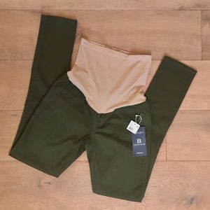 *NWT* Indigo Blue Super Stretch Maternity Pant
